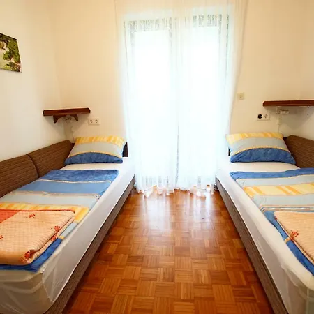 Apartment Vjeko *