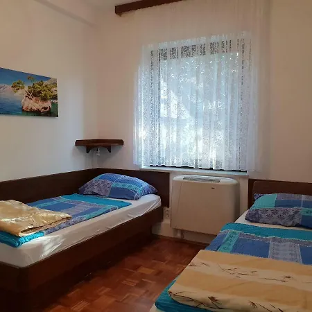 Apartment Vjeko *